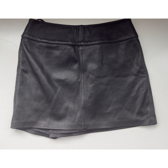 Women's Zadig & Voltaire Black Leather Asymmetrical Skirt Size 6 - Picture 4 of 9